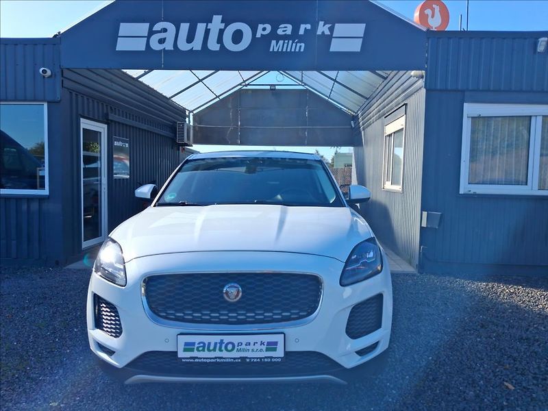 Jaguar E-Pace 2,0 SE - fotka 2 z 17