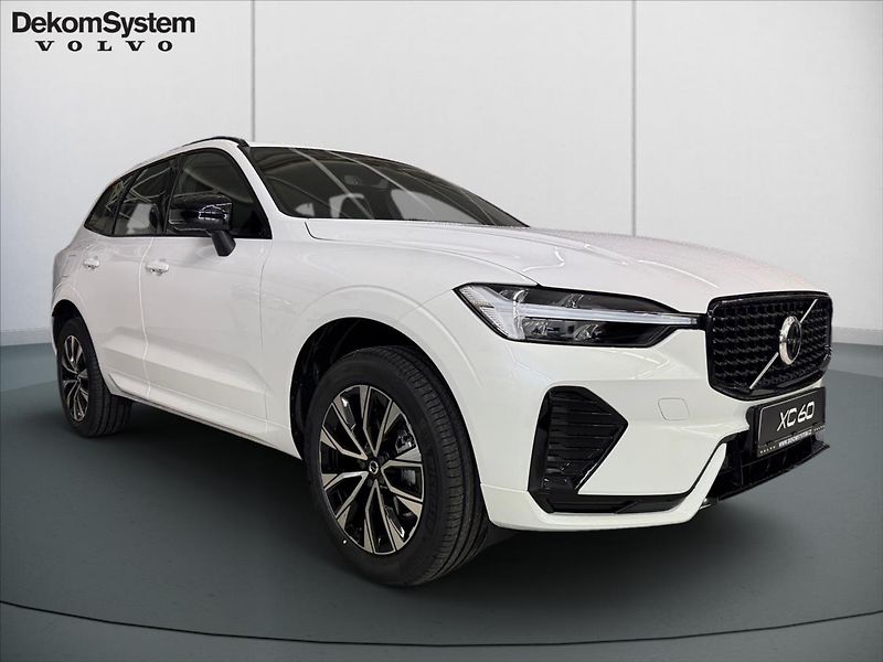 Volvo XC60 (2025) 2,0 B5 AWD Plus Dark 5949 - fotka 2 z 15