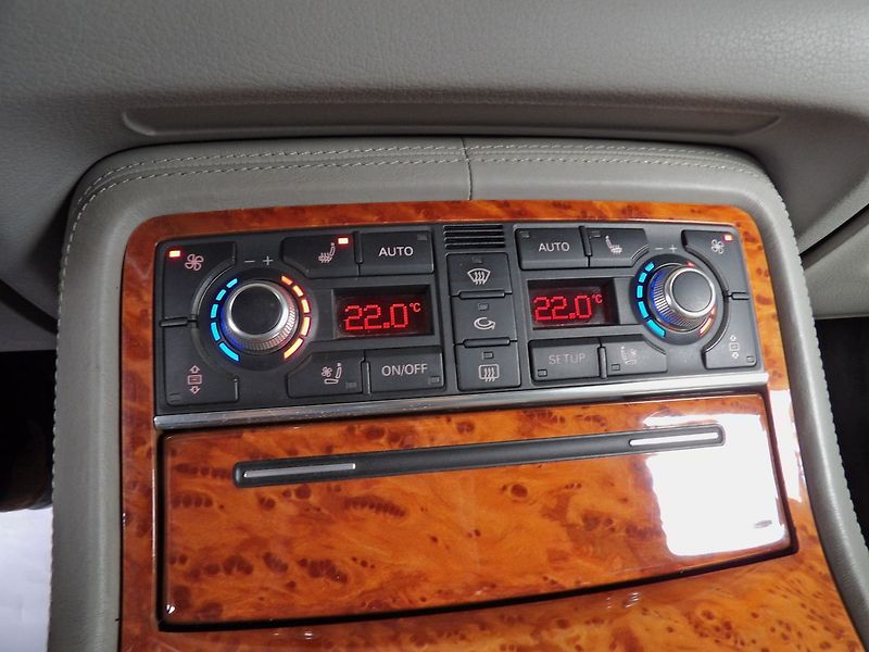 Audi A8 4.0TDI V8 Exclusive ČR - fotka 12 z 32