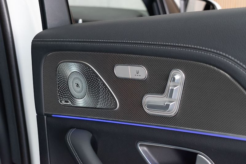 Mercedes-Benz GLS 400d AMG*TAŽNÉ*ZÁRUKA*DPH*ČR - fotka 14 z 52