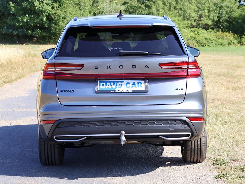 Škoda Kodiaq 2,0 TDI 4x4 DSG Sportline - fotka 6 z 40