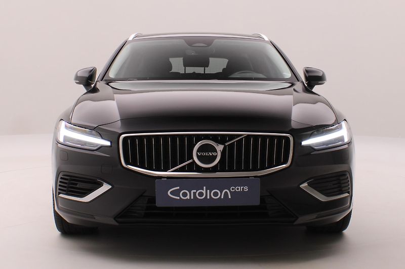 Volvo V60 T6 AWD RECHARGE CORE REZERVACE - fotka 15 z 45