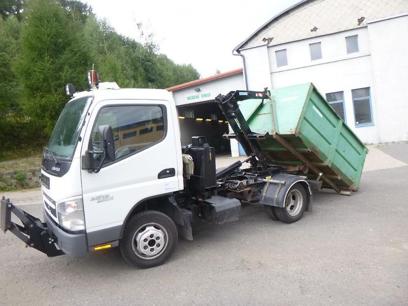 Mitsubishi (2013) Canter 3S13 do 3500kg - fotka 13 z 18