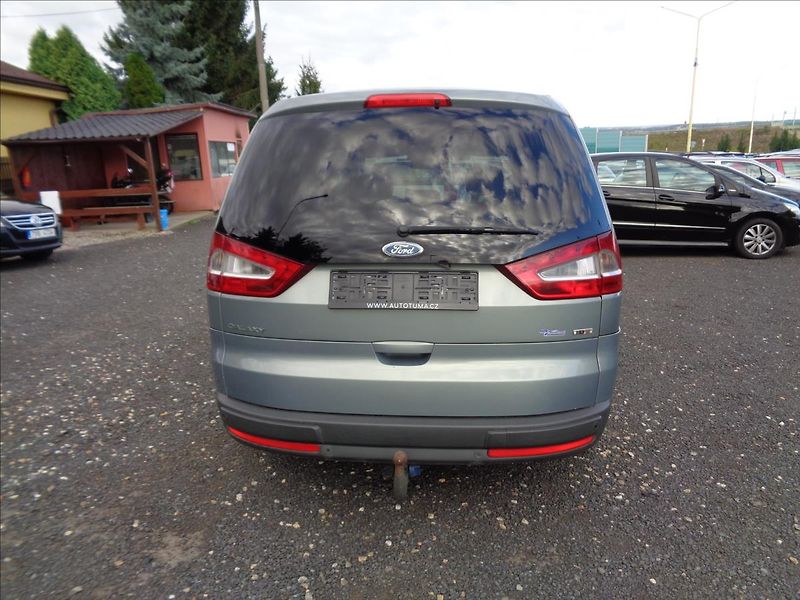 Ford Galaxy 2,2 - fotka 5 z 18