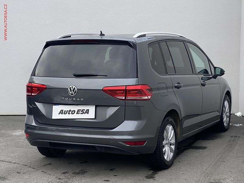 Volkswagen Touran (2018) 1.6TDi, Join, DSG, LED, navi - fotka 4 z 18