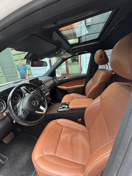 Mercedes-Benz GLS (2019) - fotka 6 z 14