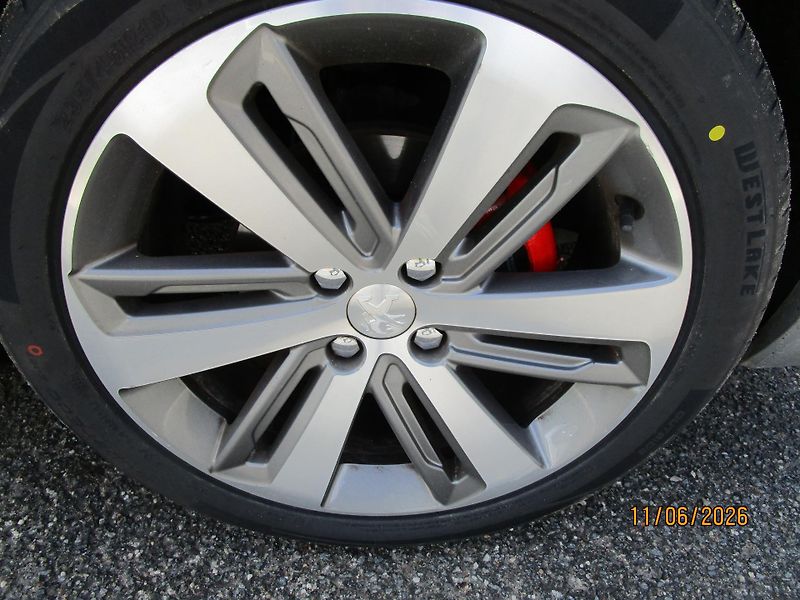 Peugeot 3008 (2015) 1,6 HDi panorama, navi - fotka 5 z 29