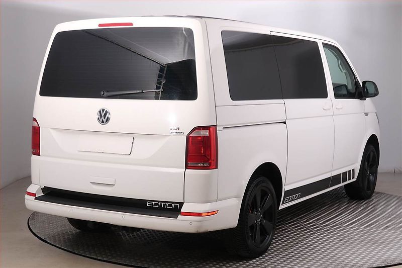Volkswagen Multivan (2015) Comfortline 2.0 TDI, DPH - fotka 5 z 17