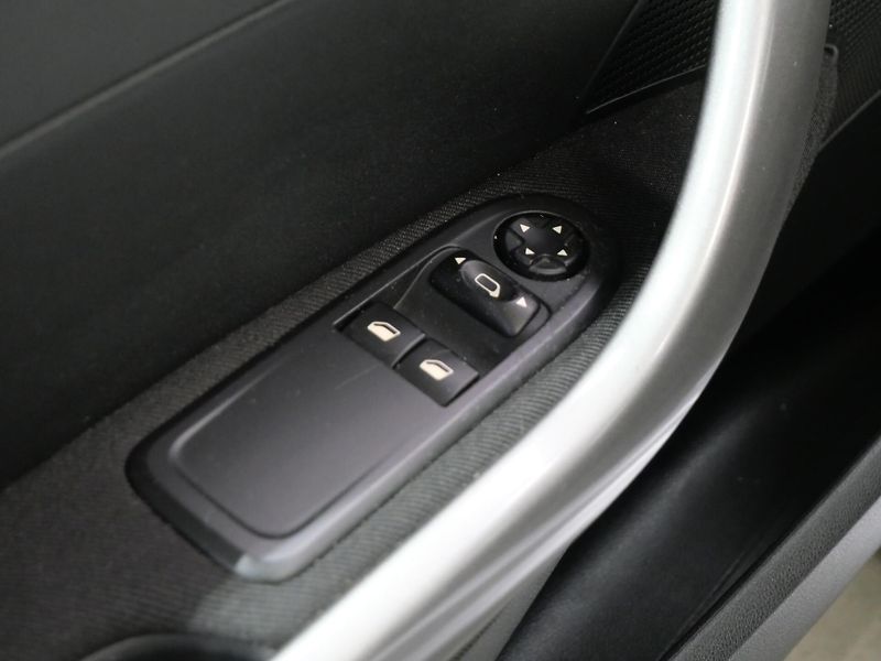 Peugeot 308 - fotka 18 z 21