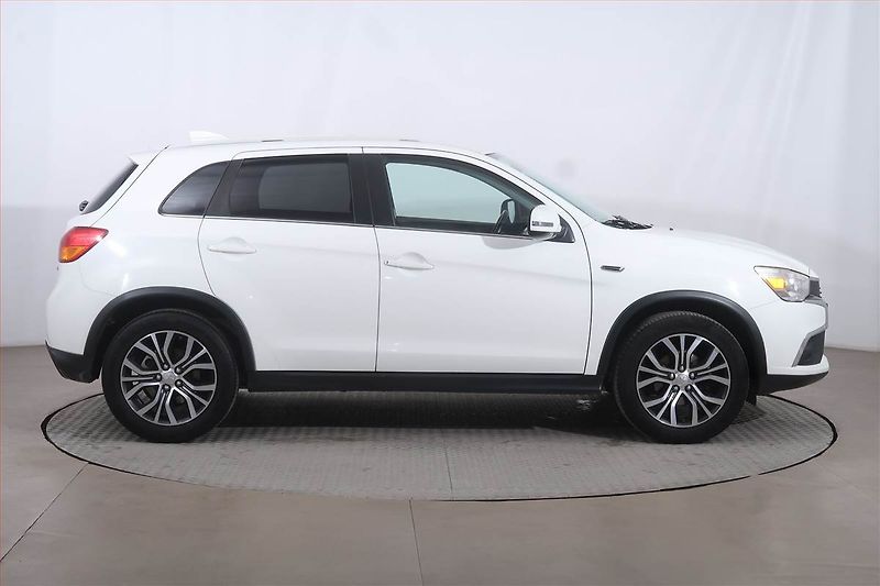 Mitsubishi ASX (2017) 1.6 DI-D, Tempomat - fotka 6 z 20