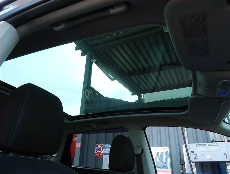 Nissan Qashqai (2012) 1.5 dCi, Tempomat - fotka 20 z 21