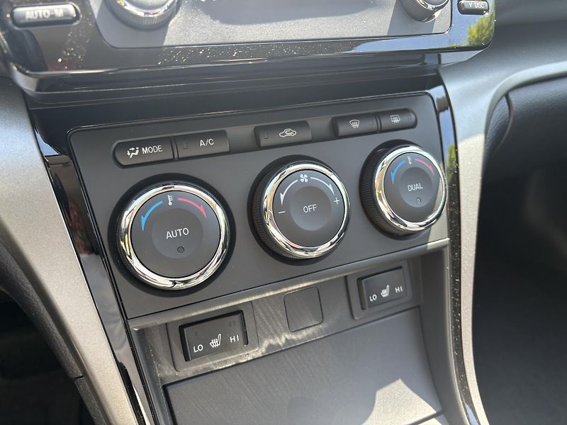 Mazda 6 2.0 Active - fotka 26 z 30