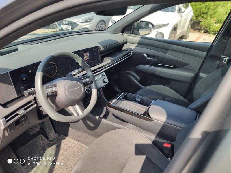 Hyundai Tucson 25 1,6 TGDI PH 4WD AT E 20 PR - fotka 6 z 9