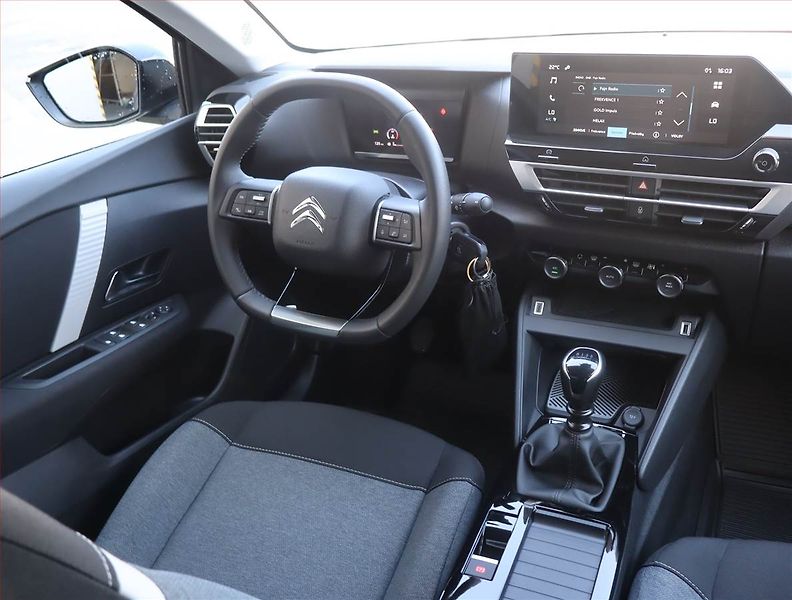 Citroën C4 (2025) 1.2 PureTech, ČR,1.maj - fotka 7 z 16