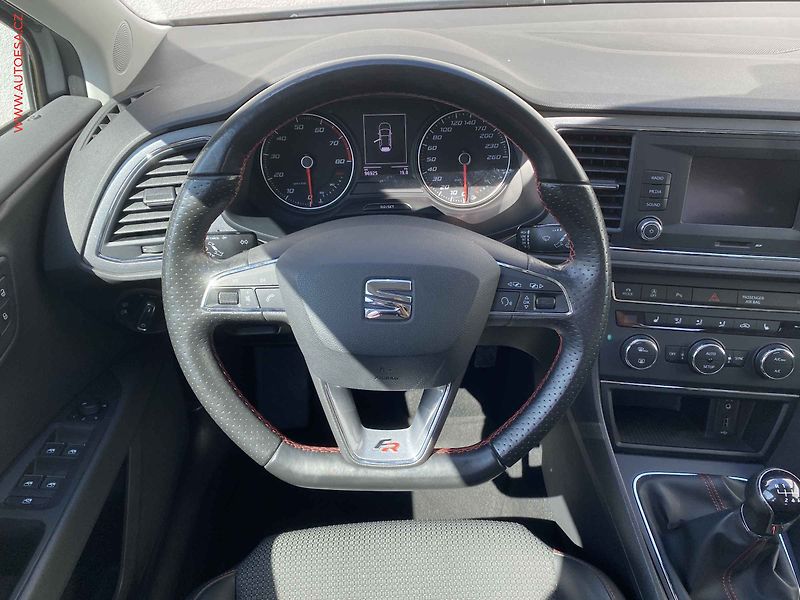 Seat Leon (2016) 1.4 TSi, FR, LED, +ALU - fotka 11 z 19