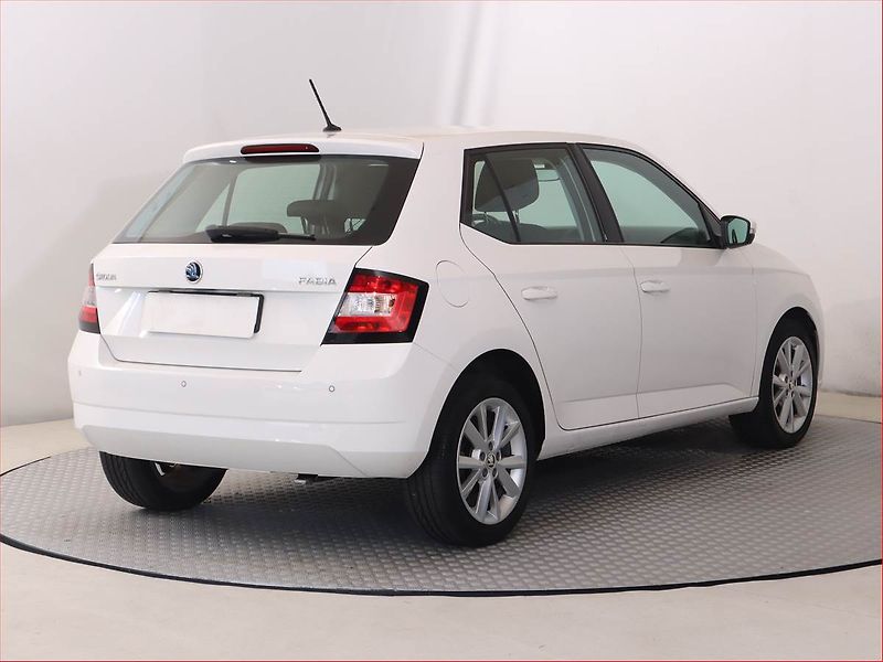 Škoda Fabia (2017) Style 1.4 TDI, Serv.kniha - fotka 5 z 19