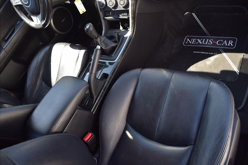 Mazda 6 2,0 d 103KW VÝHŘEV ALU - fotka 21 z 45