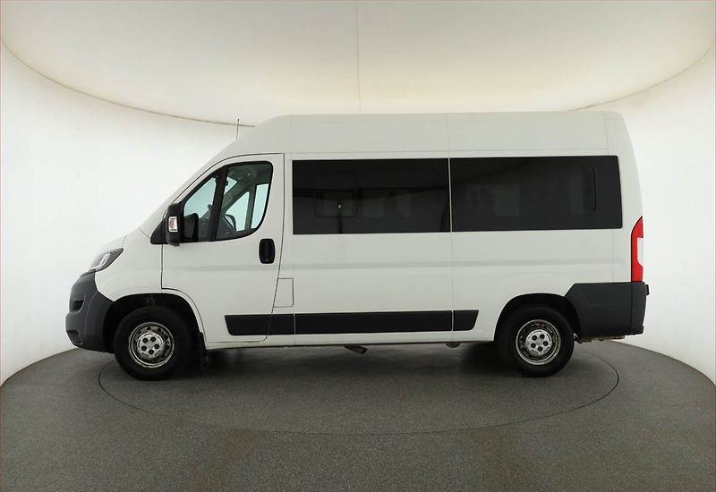 Peugeot Boxer (2017) 2.0 BlueHDi, Bus, 9Míst, DPH - fotka 3 z 17