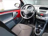 Toyota Aygo (2011) 1.0 VVT-i, nová STK - náhled 7