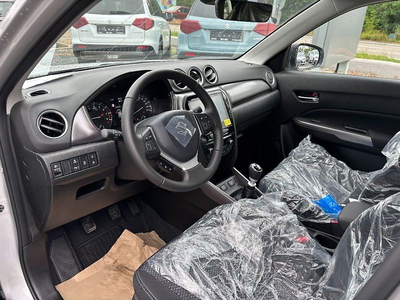 Suzuki Vitara Premium - fotka 10 z 10