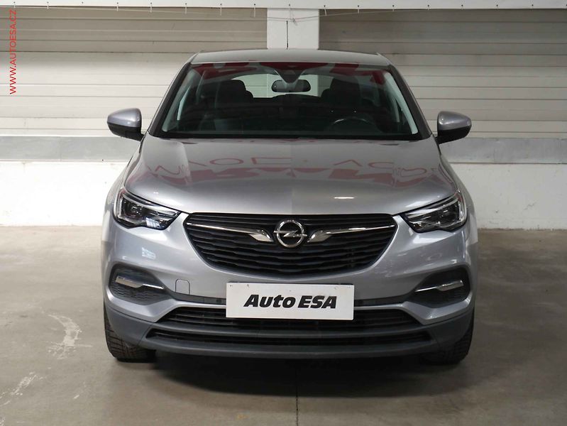 Opel Grandland X (2018) 1.6CDTi, LED - fotka 2 z 22