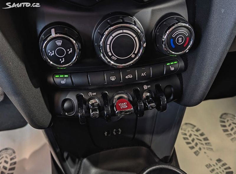 Mini One 1.2 i 75kW VÝHŘEVY, PDC - fotka 15 z 18