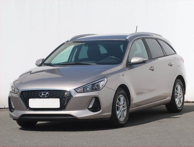 Hyundai i30 (2017) 1.0 T-GDI, Serv.kniha - fotka 2 z 18