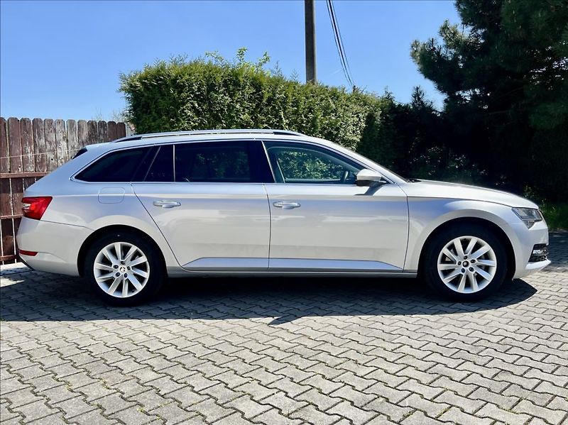 Škoda Superb 2,0 TDI DSG VIRTUAL ACC ZÁRUKA - fotka 6 z 48