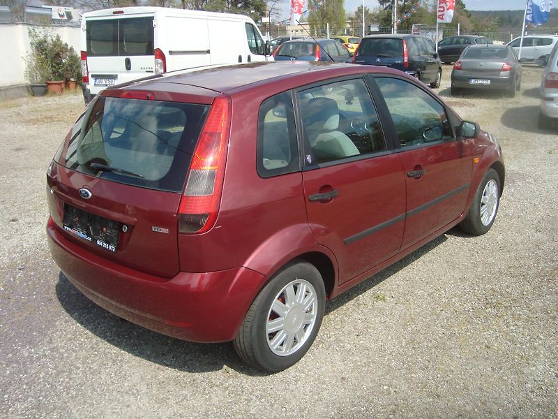Ford Fiesta (2002) 1,4TDCI - fotka 3 z 17