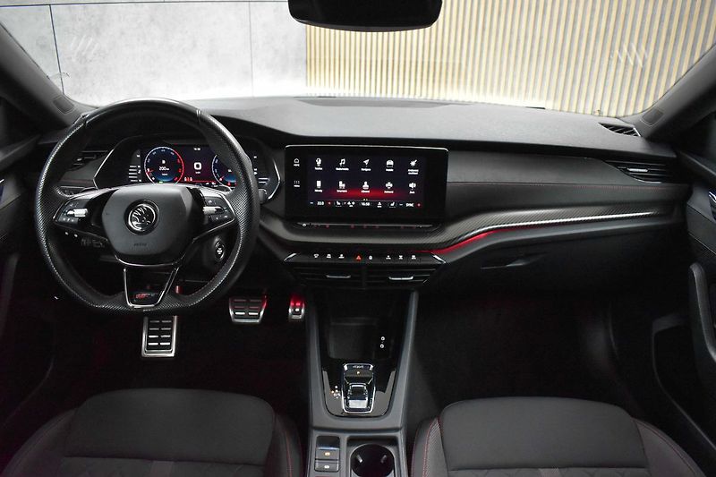 Škoda Octavia RS 2.0 TDI 147kW 4x4*DPH*ČR 1M - fotka 7 z 33