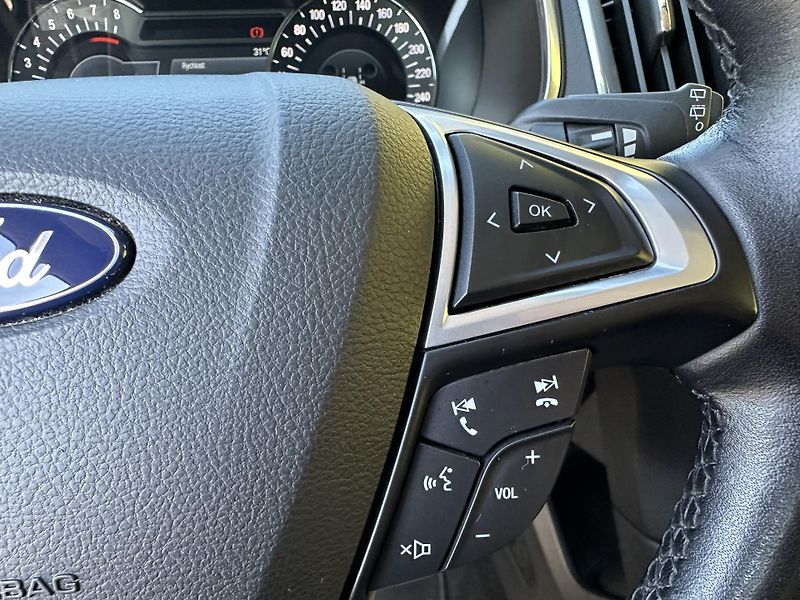 Ford Galaxy (2020) 1.5/121kW TITANIUM  *7.Míst* - fotka 13 z 48