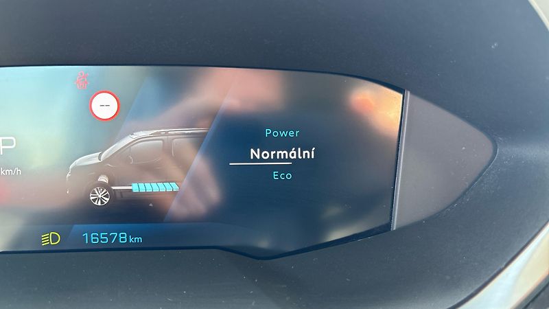 Peugeot Rifter 50 kWh AUT GT Long - fotka 25 z 25