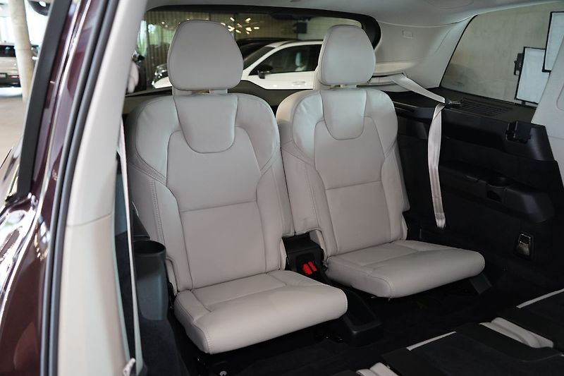 Volvo XC90 B5 PLUS Dark, Vzduch, 360° - fotka 51 z 53