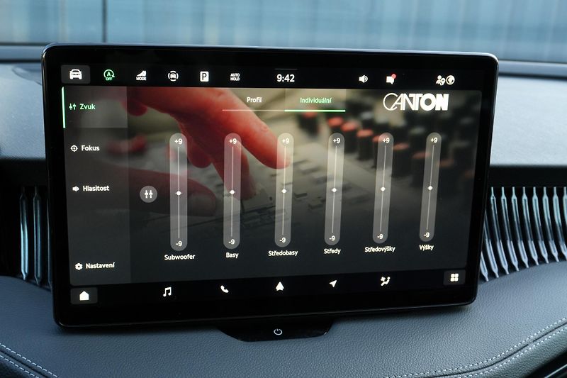 Škoda Superb 2.0 TSI, L&K, ČR, 4x4, Záruka - fotka 30 z 43