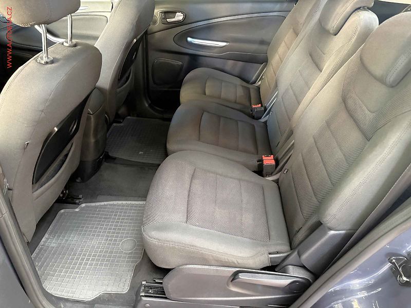 Ford S-MAX (2011) 2.0 TDCi, +kola - fotka 10 z 14