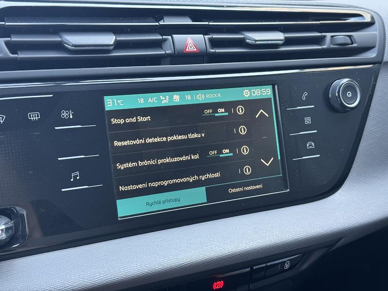 Citroën C4 Picasso (2018) 1.2 SpaceTourer PureTech tažné - fotka 32 z 44
