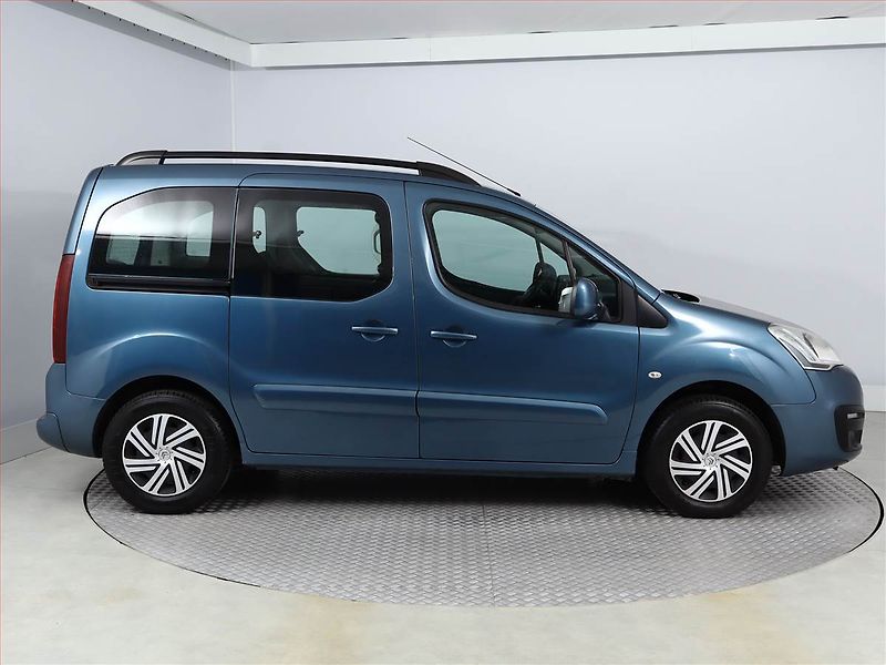 Citroën Berlingo (2015) Feel 1.6 BlueHDi, 5Míst, ČR - fotka 6 z 13