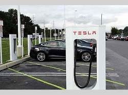 Tesla Model X.