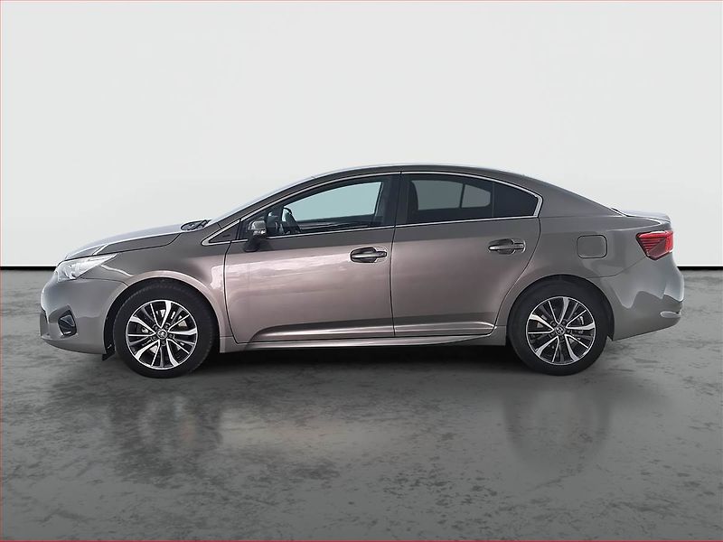 Toyota Avensis (2016) 2.0 D-4D, ČR,1.maj, Serv.kniha - fotka 3 z 21