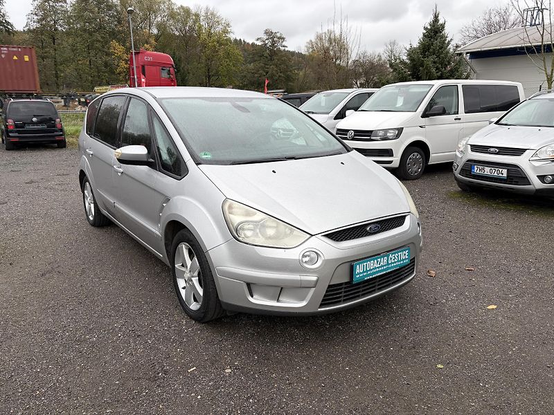 Ford S-MAX - fotka 4 z 20