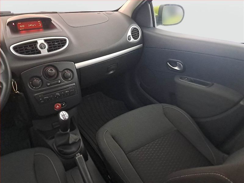 Renault Clio (2010) 1.2 16V , ČR,1.maj, po STK - fotka 8 z 15