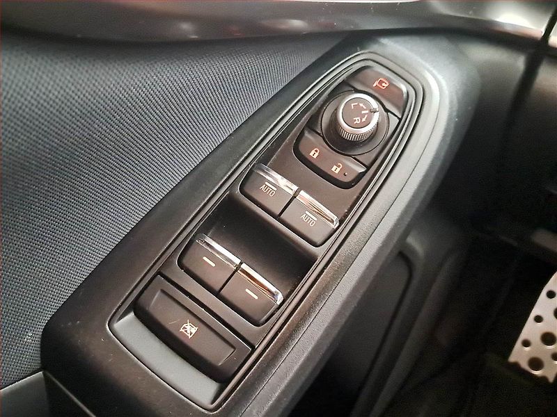 Subaru XV (2021) 2.0 e-Boxer - fotka 17 z 19
