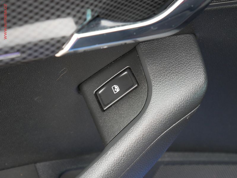 Škoda Octavia (2018) 2.0 TDi 4x4, RS, DSG - fotka 12 z 19