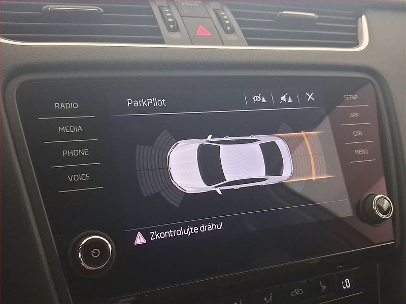 Škoda Octavia (2019) Style 1.5 TSI, Serv.kniha - fotka 18 z 25