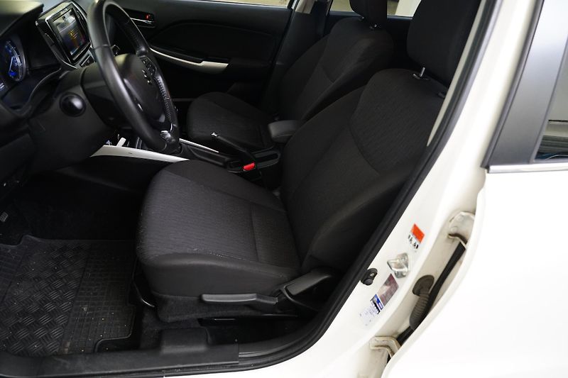 Suzuki Baleno - fotka 11 z 30