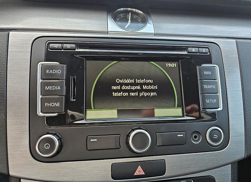 Volkswagen Passat 2.0 TDI 103kW,TEMPOMAT,SERVIS - fotka 24 z 50