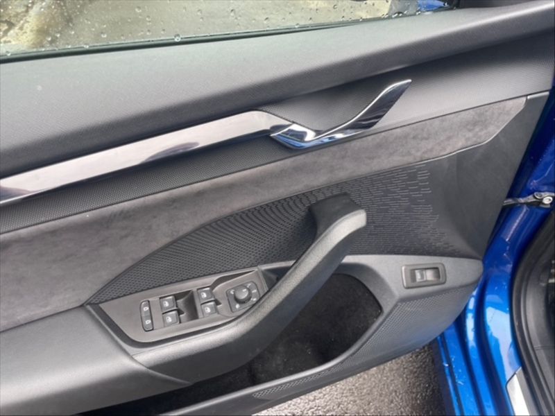 Škoda Octavia 2,0 TDI 147 RS AT - fotka 11 z 11