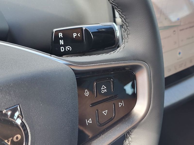Volvo EX30 CROSS COUNTRY PLUS P8 AWD Elec - fotka 14 z 35