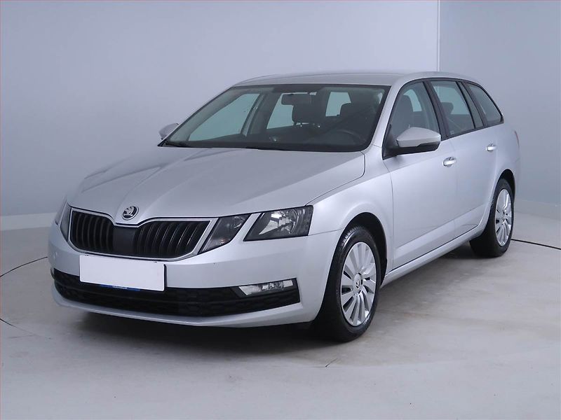 Škoda Octavia (2018) Ambition 1.6 TDI, Tempomat - fotka 2 z 16