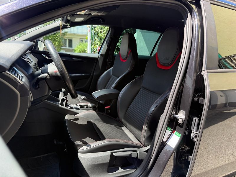 Škoda Octavia (2014) RS 2.0 TDI 135 kW - fotka 8 z 28
